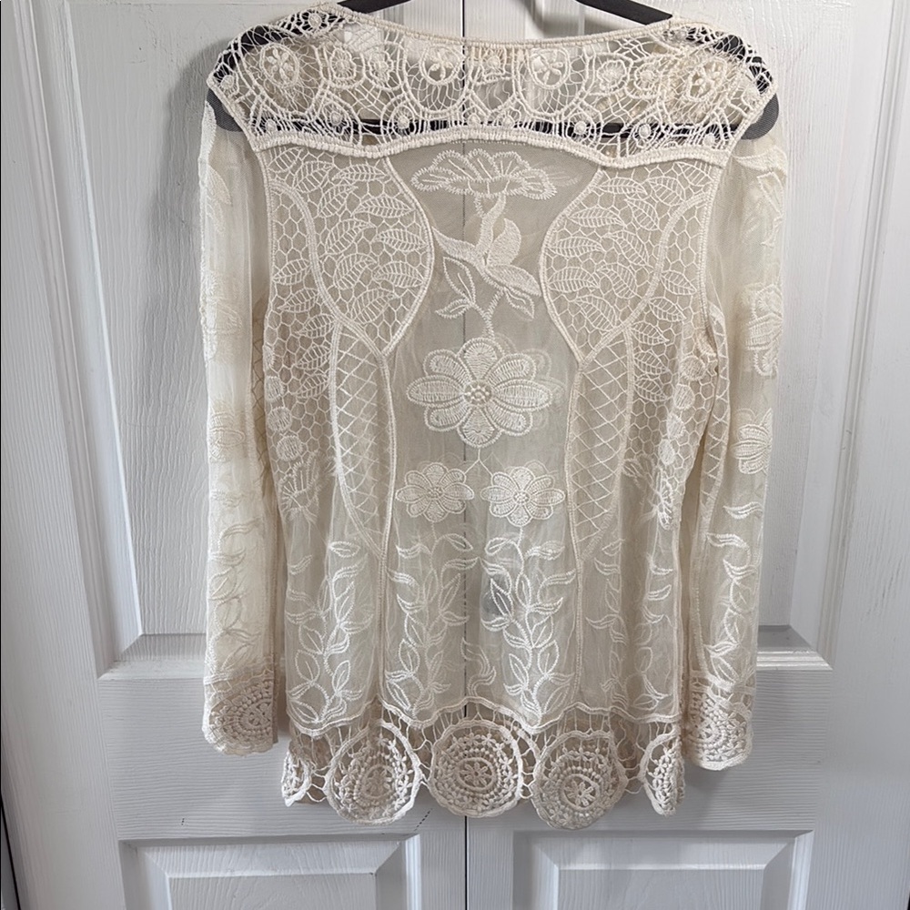 Boho Ivory Lace Sheer Blouse 🌿✨ - Picture 3 of 6